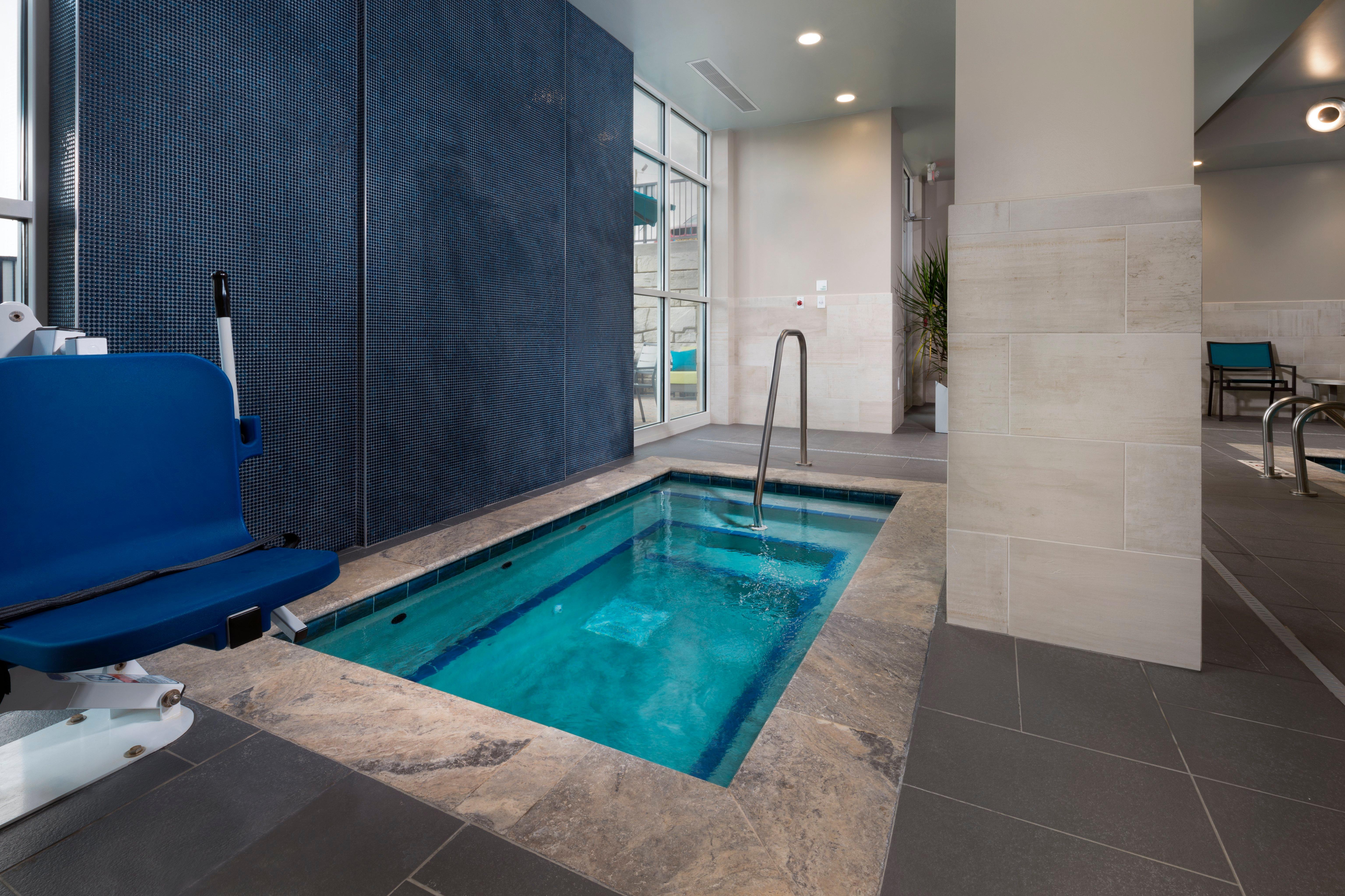 Holiday Inn & Suites Arden - Asheville Airport By Ihg Buitenkant foto
